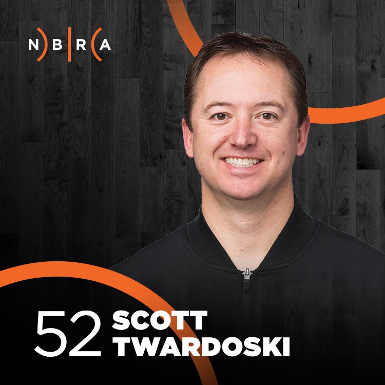 OfficialNBARefs's tweet image. TONIGHT
1030 PM ET
🏀 @HoustonRockets at @Lakers 
🏀 #8 Davis, #47 Adams, #52 Twardoski
📺 @NBAonTNT 
#RefsAreReady #NBA #HOUatLAL
