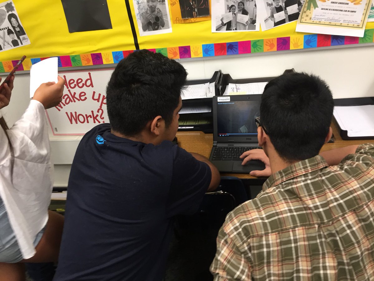 Students demonstrate the 4 C’s in a #breakoutEDU on Macbeth with @MsOsman_ <a href="/GgusdEdTech/">GGUSD Ed Tech</a>