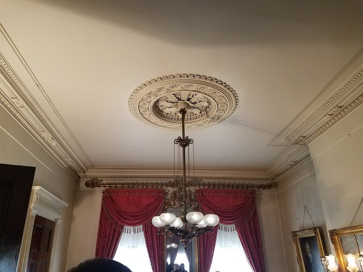 henrycstewart's tweet photo. the threat to the @MerchantsHouse is real. It's such a fascinating, wonderful space https://t.co/fiwtEur2t7 #SaveTheMerchantsHouse https://t.co/JSOX2u0YiD