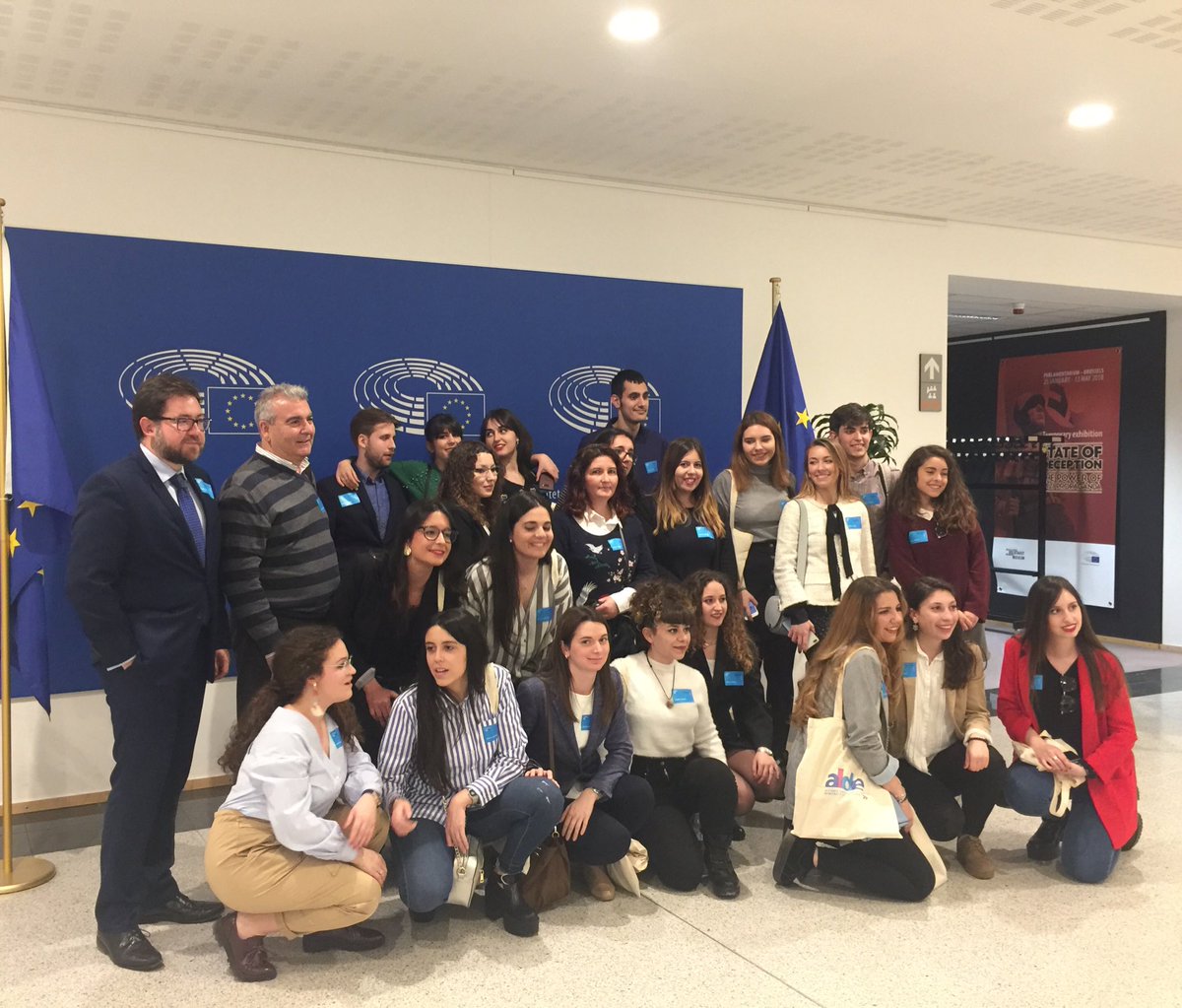 CEEUCLMTOLEDO's tweet photo. Hoy visitamos el Parlamento Europeo @Europarl_ES Gracias a @EnriqueCalvet @uclm_es #derecho #UE https://t.co/b850K3MTmu
