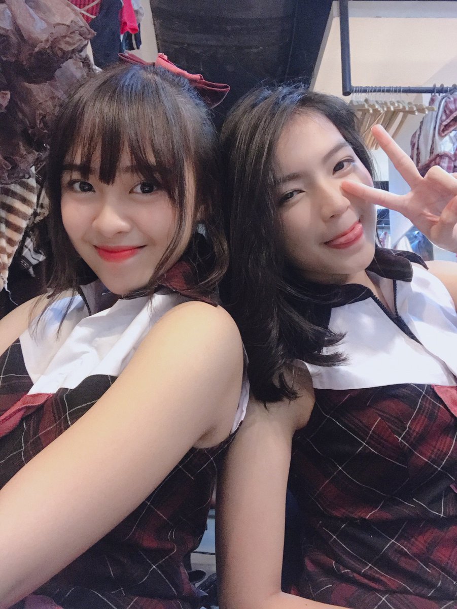anindthrc's tweet photo. Ini foto sama @S_GraciaJKT48 🙆🏻‍♀️ https://t.co/OKJoORvbFU