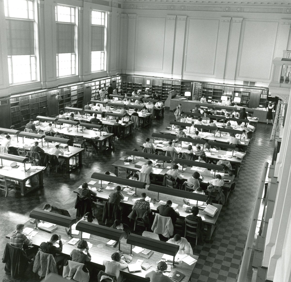 BuckeyeHistory's tweet image. It&apos;s #NationalLibraryWeek2018! To celebrate, we thought we&apos;d share images of the Grand Reading Room ranging from the 1920s-1960s. Not too much has changed!