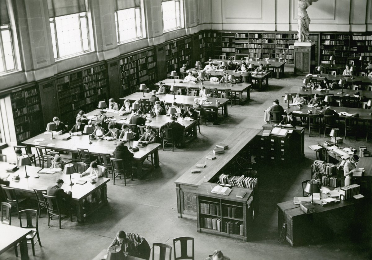 BuckeyeHistory's tweet image. It&apos;s #NationalLibraryWeek2018! To celebrate, we thought we&apos;d share images of the Grand Reading Room ranging from the 1920s-1960s. Not too much has changed!