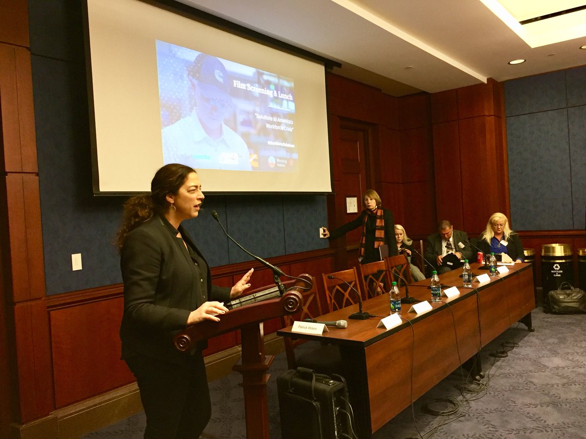 Results4America's tweet photo. #WhatWorksMediaProject Director Kristi Jacobson of @catalystdocs introduces “Solutions to America’s Workforce Crisis” - RFA’s #WWMP film feat. the #evidence-based work of @PerScholas, @Cummins, &amp; @tridenttech. #WorkforceSolutions 🎥🍿 https://t.co/rVqWQUccLF