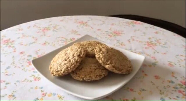 MargaBalda's tweet photo. #RecetaDelDía ‼️

Arepas de Avena 😋
👇🏻👇🏻👇🏻👇🏻👇🏻👇🏻
 
https://t.co/WOHvX4qB0N

¡Suscríbete! 💡

#10Abr #Recetas #Arepas #ArepasDeAvena #10deAbril #RecetasDulces #comida #RecetasSaladas #FelizMartes #MartesDeGanarSeguidores #SePuede #RecetasFaciles 

@DIAPARATUSEMANA https://t.co/J5i8PVdCWh