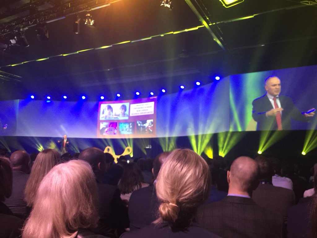 QBSalespulse's tweet photo. Garry Kasparov talking about the impact of augmented Intelligence in Oslo today #augmentedIntelligence #kasparov https://t.co/5GjwRCfqYA