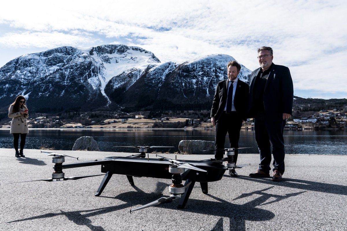 GRIFF Aviation tweet media