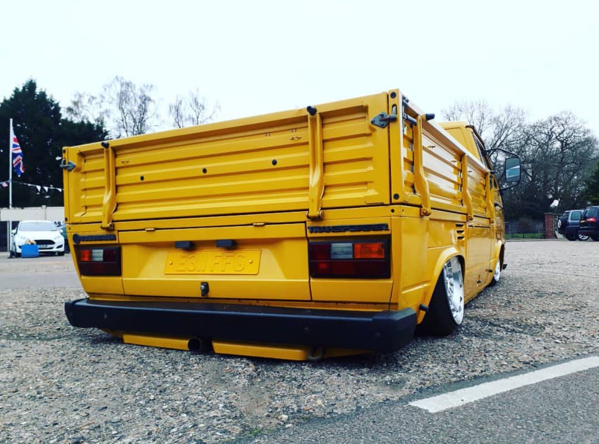 EpicDubs's tweet photo. 💛 Body Drop 

#VW #Volkswagen #VwT3 #VwT25 @Rotiform #Stance #Ballsd #DubLife https://t.co/h1q2khehRJ