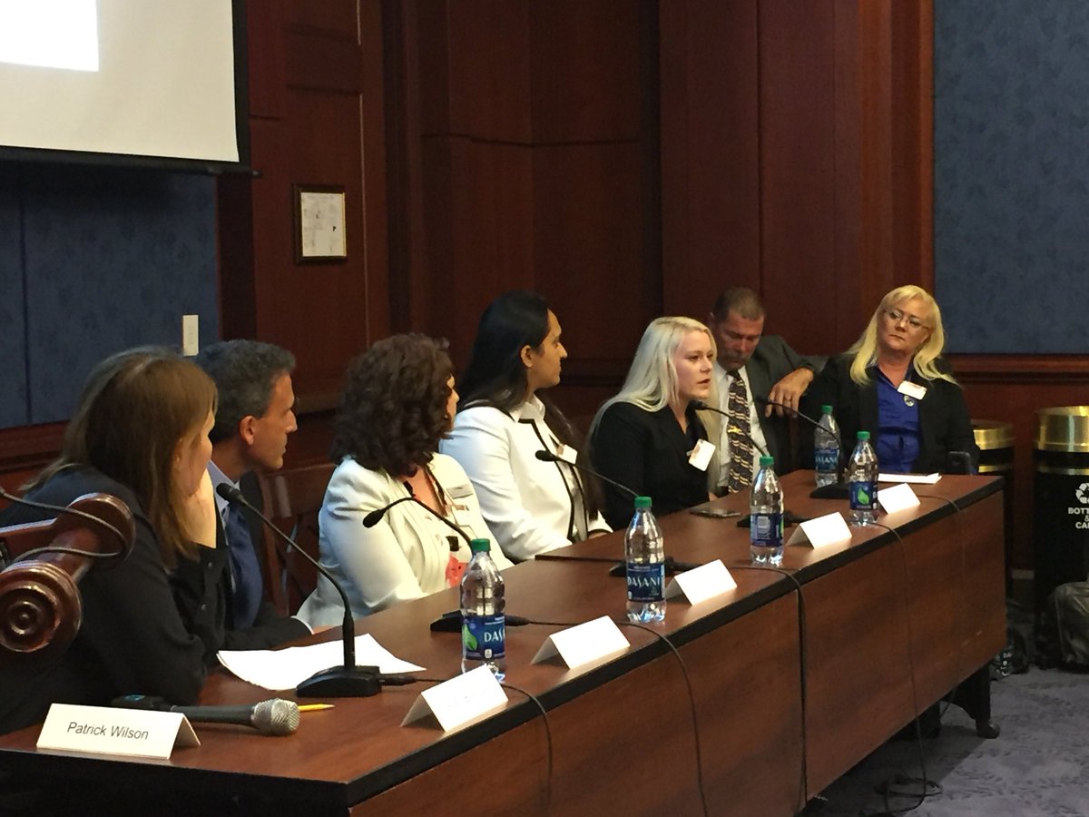 Results4America's tweet photo. Today’s panel discussion is getting kicked off by #WhatWorksMediaProject Executive Director Mikaela Beardsley. Our panel includes individuals featured in the film: @PlinioAyalaJr of @PerScholas, Shannon Brennan and Jasmine Kang of @Cummins &amp; Melissa Stowasser of @tridenttech. https://t.co/Di3PSQs4dv