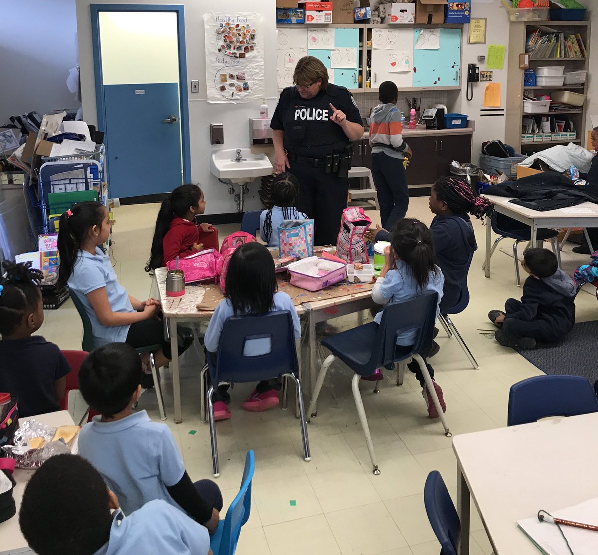 Mark Babiy (@markbabiy) on Twitter photo Special lunch time visitor to help our FDK class explore their police inquiry. Thank you Officer Michelle. <a href="/yorkwoodsps/">Yorkwoods PS</a> <a href="/LC2_TDSB/">Learning Centre 2</a> @tps31 Special lunch time visitor to help our FDK class explore their police inquiry. Thank you Officer Michelle. <a href="/yorkwoodsps/">Yorkwoods PS</a> <a href="/LC2_TDSB/">Learning Centre 2</a> @tps31