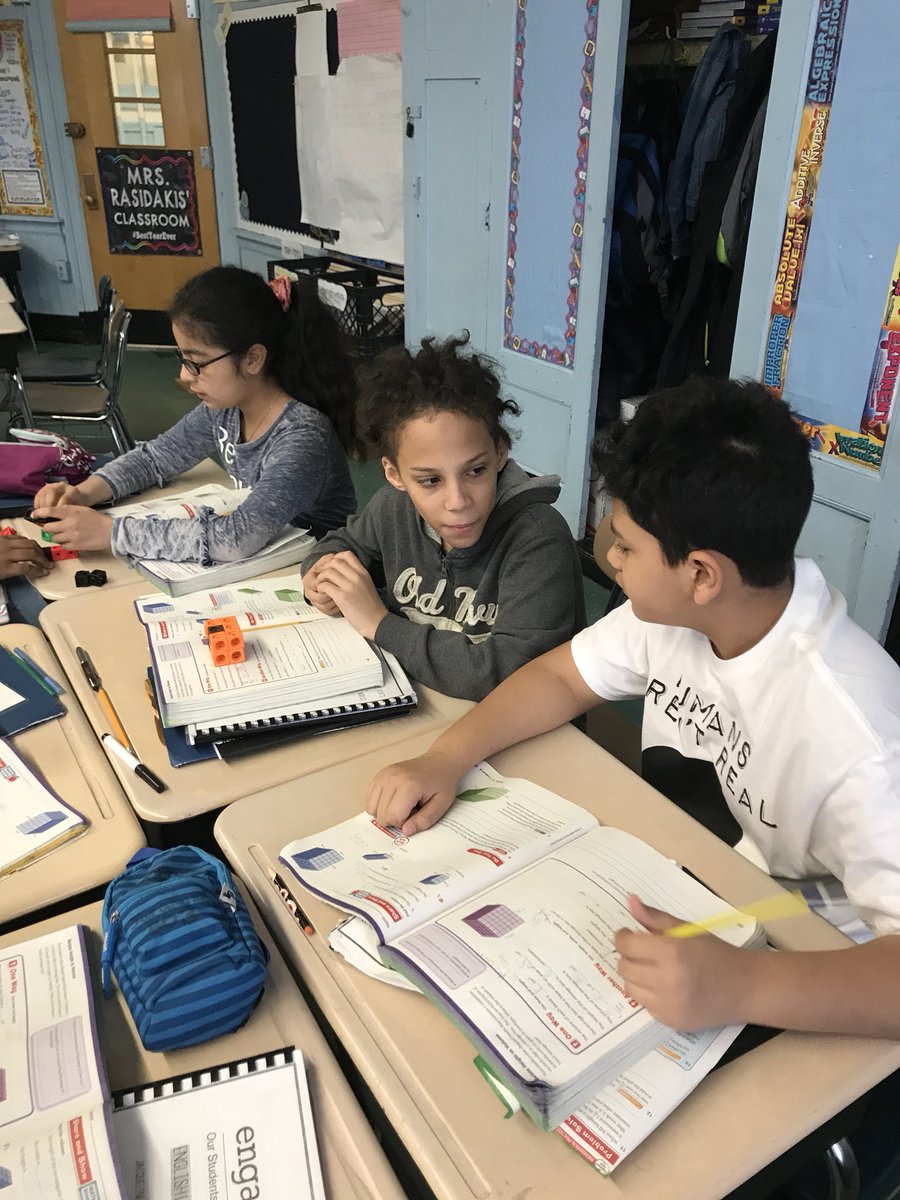 5th66's tweet image. Class 503 @PS66JKO using interlocking cubes to learn volume #handsonmath #rectangularprisms