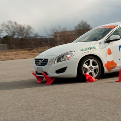 April is National Distracted Driving Month! Waymark Wealth &amp; our friends @ Drive In Control ask everyone 2 be safe &amp; engaged when driving &amp; walking! See Drive &amp; WALK Safe Video!  tinyurl.com/April-Distract… #PleaseDriveEngaged #NoDistactedDriving #BeWellDoGood
