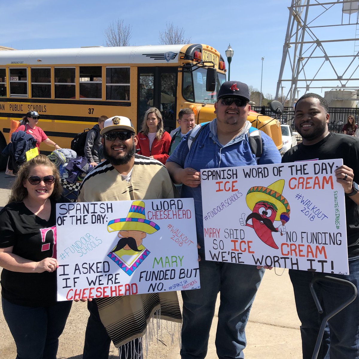 arbeyers22's tweet photo. #areyouwithus #oklahomateachers #TMobile #scownsit @datroxell @sbratto88 @QuinnMcConnell3 #teachersmatter #oklahomastrong https://t.co/ijfFJ2F2SE