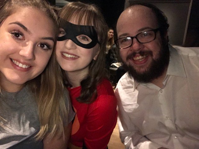 HOBYWRENCH's tweet photo. Shout out to two absolute icons, one who has been the best co-group leader a person could ask for, and another so similar to me that every communication with her makes me cry. Absolute queens 👑👑👑@melissabirdyy @jesscritchhh https://t.co/vFssTZXW6l