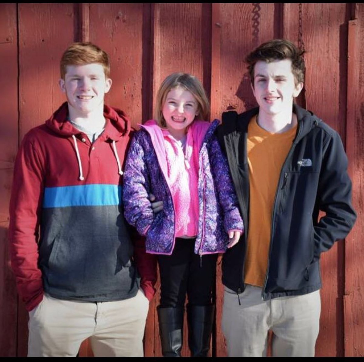 CHANDADDY23's tweet photo. #Siblingsday @brynnathecrackhead @austynneedsahaircut @The_Show03 @ccriqui1212 @E_Cunningham13 @peyton289 https://t.co/JIN34HBzxu