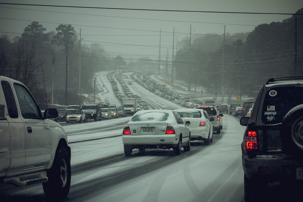 Land_Line_Mag's tweet photo. Have you faced the threat being out of compliance with HOS regs this year because of snow, storms or other weather-related events?
Chat here and vote at https://t.co/mq1r46h3El
#Trucking #HoursOfService #LawEnforcement #OutOfService https://t.co/GiYKfu2Lm7
