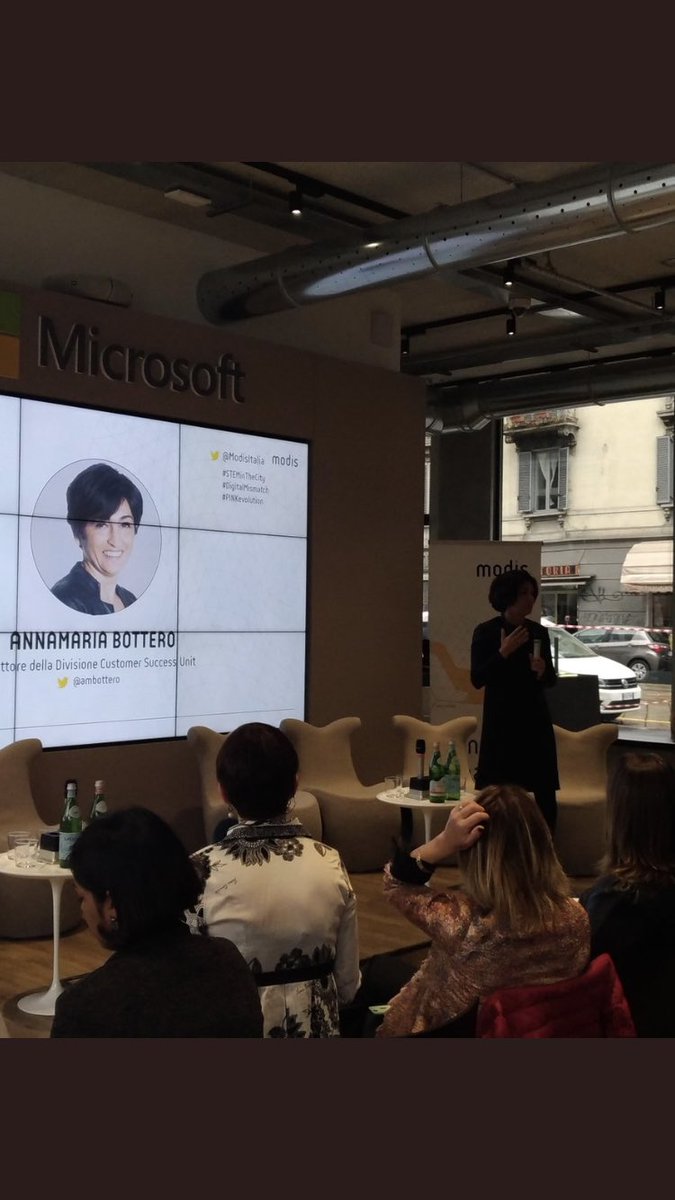 myriamdefilippi's tweet photo. Le #stem non sono un mondo rigido: @ambottero nella sua carriera ha unito matematica, tecnologia e passione per le relazioni con le persone e dice: “L’essere ingegnere può avere tante sfumature” #PinkEvolution #STEMinthecity #DigitalMismatch @ModisItalia @microsoftitalia https://t.co/9UyF6MeBzA