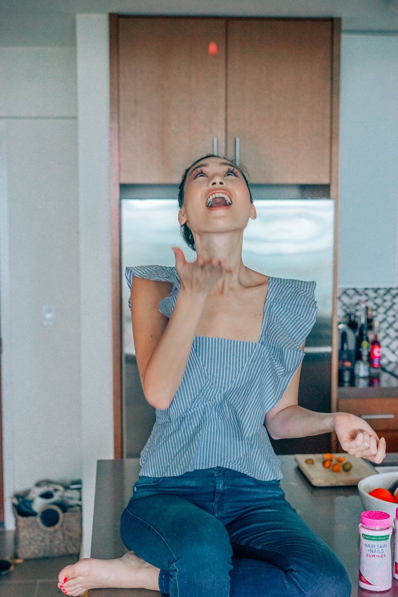 thealohababe's tweet photo. Getting ready for festival season can be this fun! Start with @NaturesBounty Hair, Skin &amp; Nails gummies to get healthy from the inside out. Find out how to take the @NaturesBounty Hair, Skin &amp; Nails Challenge in my blog post here: https://t.co/N6eLKEHyYr #NaturesBountyBeauty #AD https://t.co/6x8D5dEQom