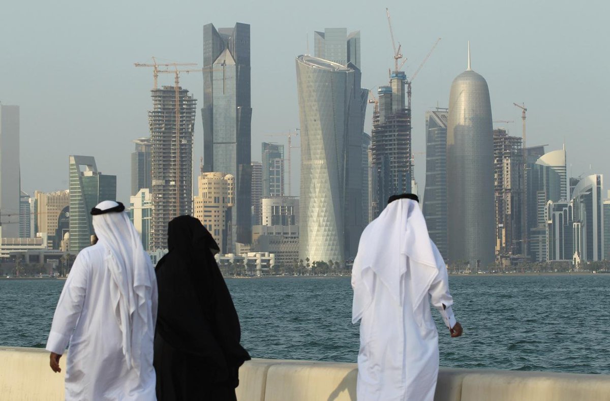 Newsweek's tweet photo. Saudi Arabia wants to dump nuclear waste on the Qatari border to make its arch-enemy an island https://t.co/sIHqu2ybDp https://t.co/itfGbmGVc0