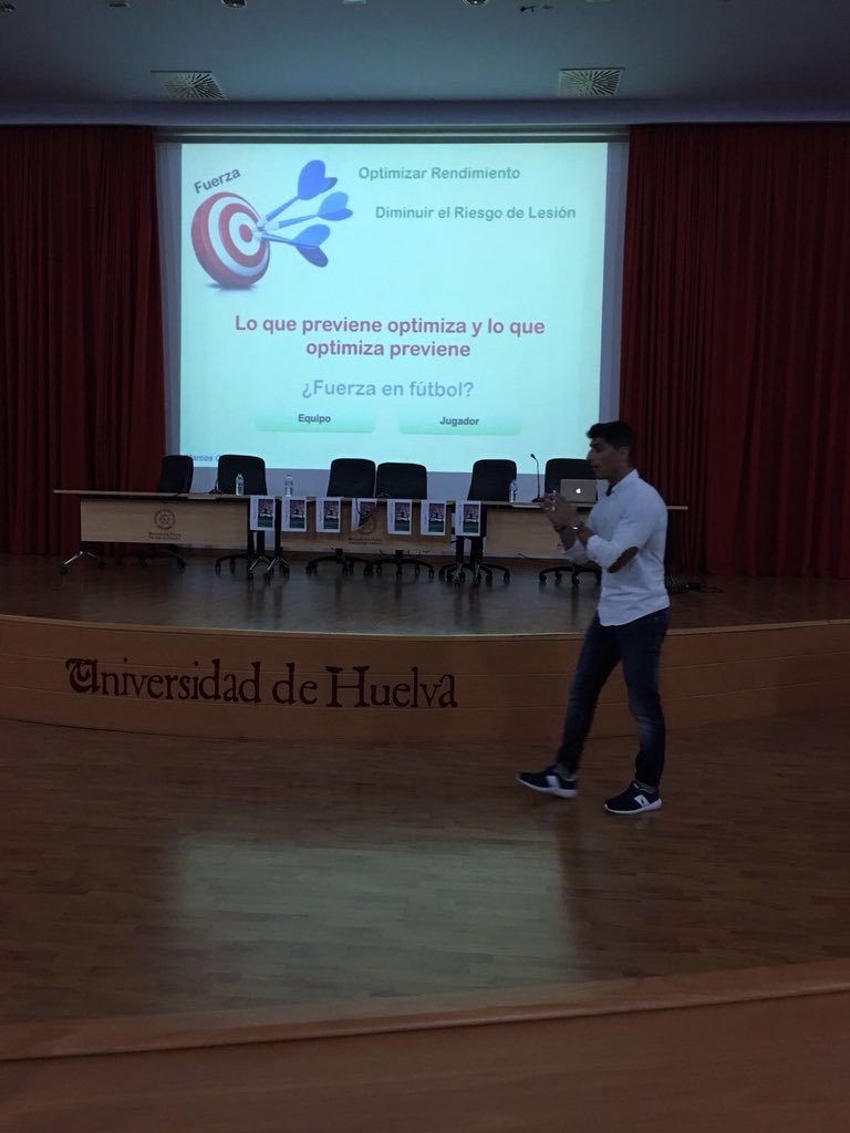 MarcosChenaSin's tweet photo. Gracias a todos por darme la oportunidad de aportar mis reflexiones y mi propuesta ante compañeros con inquietudes similares.Entrenar movimientos,optimizar la función,asumir el contexto aportando variabilidad de experiencias,evitar añadir fuerza a la disfunción...🏋🏻‍♂️🧠 https://t.co/HsSOCSXcdk