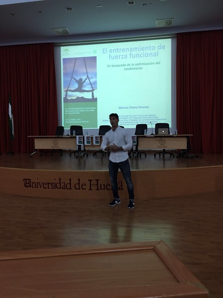 MarcosChenaSin's tweet photo. Gracias a todos por darme la oportunidad de aportar mis reflexiones y mi propuesta ante compañeros con inquietudes similares.Entrenar movimientos,optimizar la función,asumir el contexto aportando variabilidad de experiencias,evitar añadir fuerza a la disfunción...🏋🏻‍♂️🧠 https://t.co/HsSOCSXcdk