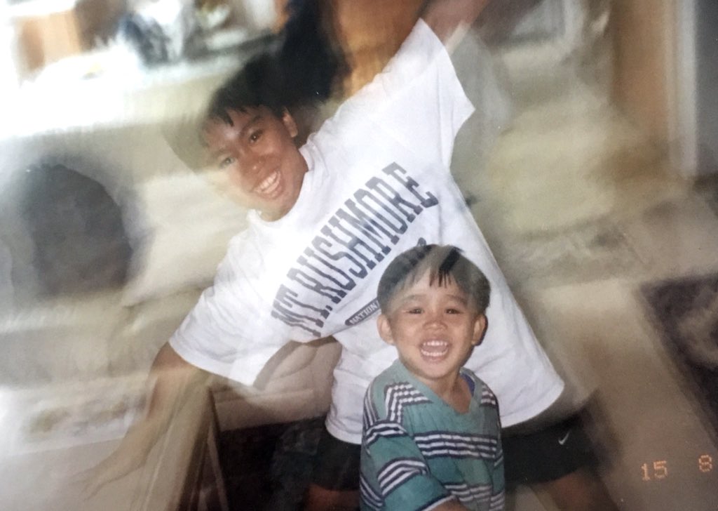 Jayrod_cc's tweet photo. Happy #NationalSiblingDay #manongs https://t.co/uVcbXRlu5w