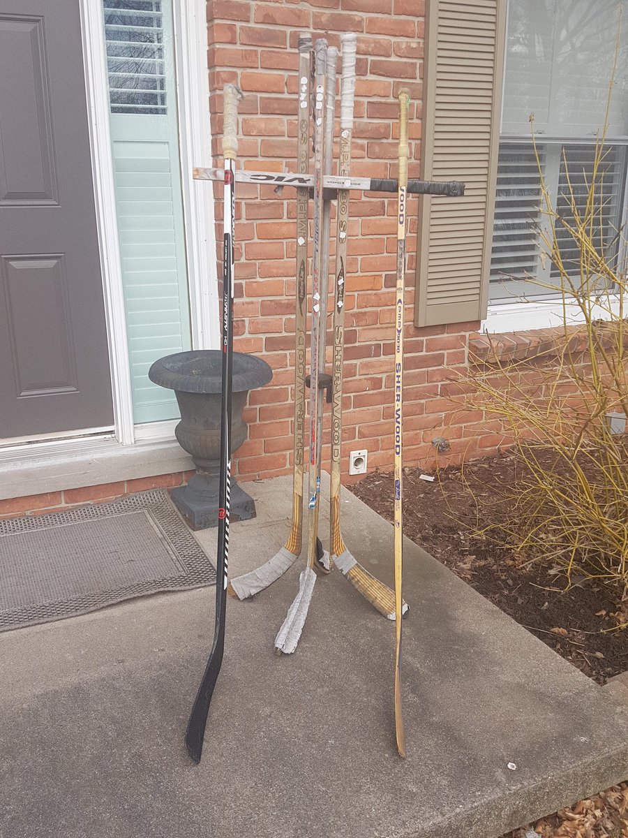 tjj9's tweet photo. boys might want to air out their gear after a good tilt. Lights on sticks out https://t.co/JQPanxrt0B