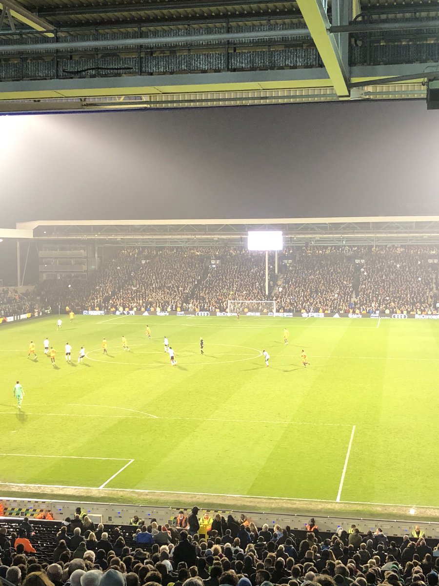 rhb_davies's tweet photo. Good result at Craven Cottage tonight - into 2nd place! And good to catch up with @jeremylarsson https://t.co/JB3wUEydBN