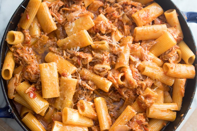 GDeLaurentiis's tweet photo. If you're in a pasta rut, try these new shapes + serving ideas 🍝 @Giadzy https://t.co/w9v0ieLY3E https://t.co/LsCdkUHm2Q
