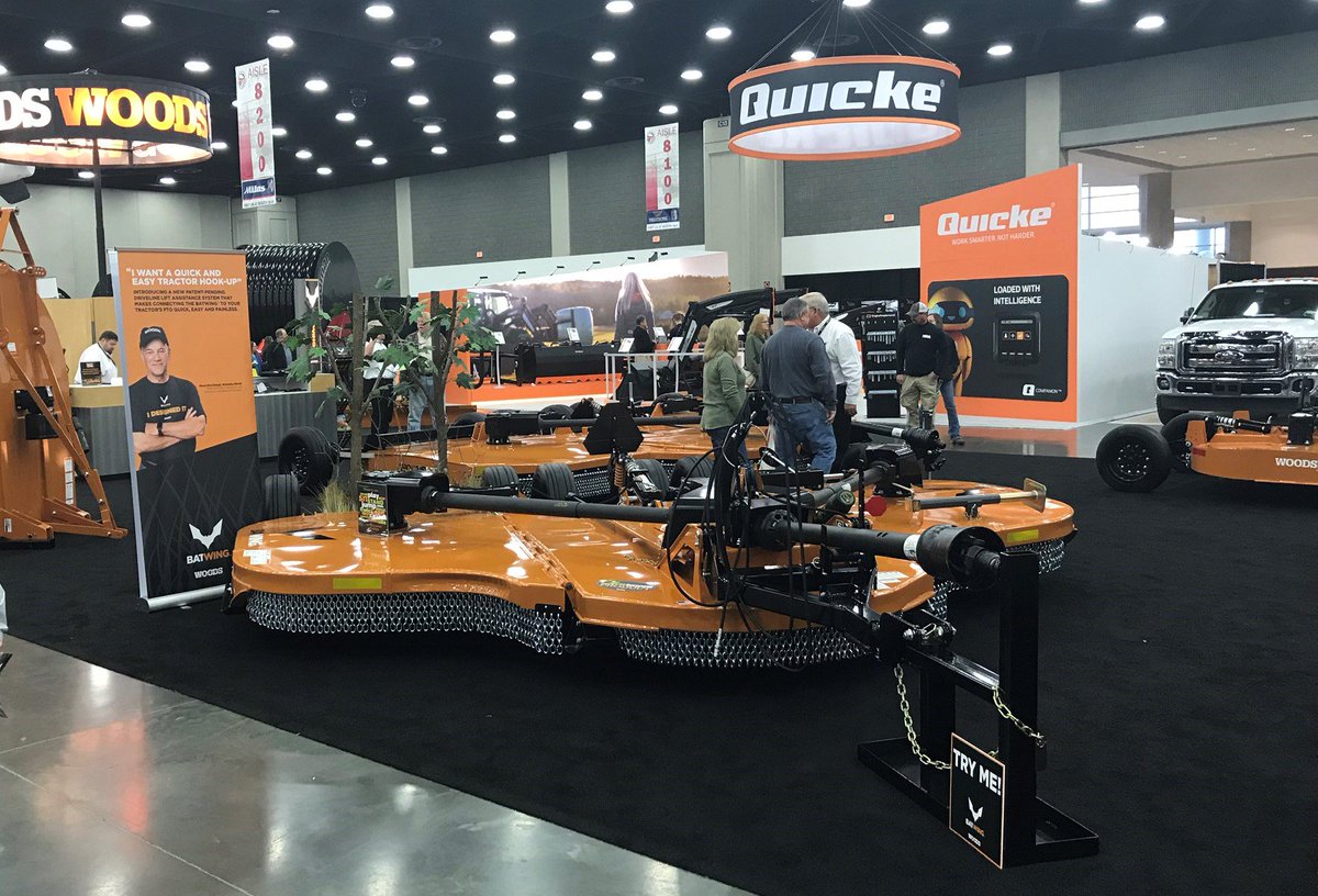 WoodsEquipment's tweet photo. Check out our feature with @MaxArmstrong and @FarmFutures during @ThisAgri at the @KYNFMS. PM, Anthony Welty, had an exclusive interview during our debut of #Bestbatwingever. Please jump forward to Part 4 to view the interview.
https://t.co/yVFKh6bOY6 https://t.co/bnZJxwurs2
