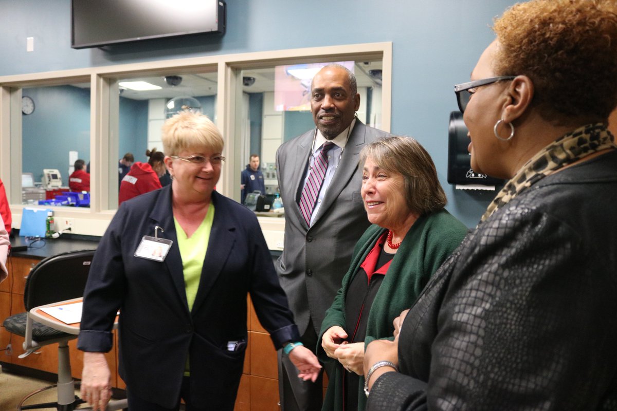 College_Promise's tweet photo. Yesterday, our team had the opportunity to tour the @pgccnews nursing facility with President @pgccpres. #ThisIsCollege https://t.co/8C6raxZeSR