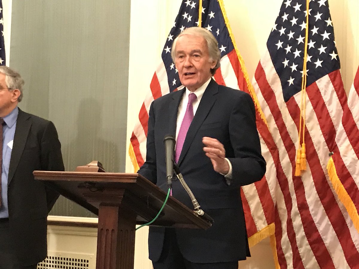LCVoters's tweet photo. Thank you @SenMarkey for fighting back against the Trump administrations attempt to roll back #CleanerCars standards. https://t.co/DJjYEzNrLV