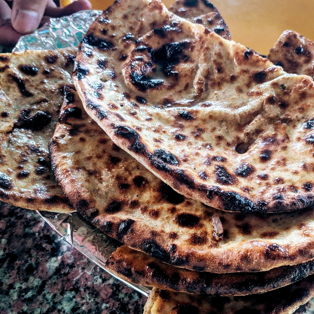 Saumyakul's tweet photo. Moga ke #paranthe khaaye hain? Agli baar #Corbett ki taraf jaayein toh zaroor try kijiyega. #Gajraula is the location.

#Food #FoodScenes #Highway https://t.co/XvZm4Yphar