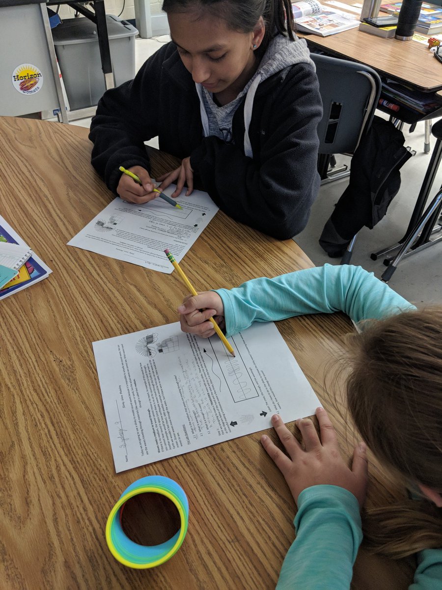 5Comets's tweet photo. Mrs. Koehler's class modeling sound waves @HorizonElem https://t.co/OcQTUjOjZg