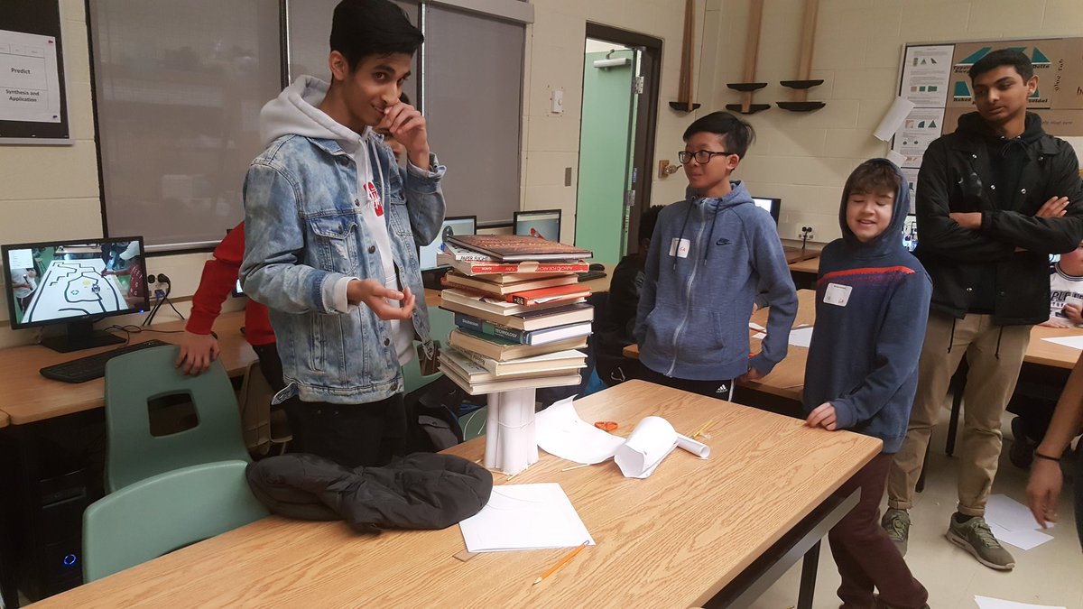 RattrayBentley's tweet photo. Testing their tallest free standing structure. https://t.co/aZRHAY3RUk
