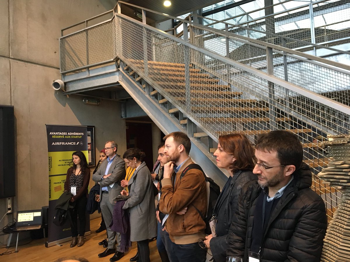 Snapkin_FR's tweet image. [ #NetworkingParty Spring 🌸💐] les adherents @FrenchSouthD commencent la saison en beauté ! #Factory #GroupeDeTravail #PropTechMTP