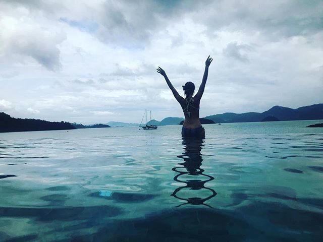 MorganJenkins's tweet photo. See ➡️@dizzydynamic 😉#hoopdreamretreat2018 https://t.co/1i1myLO43J https://t.co/CQfjH39RD7