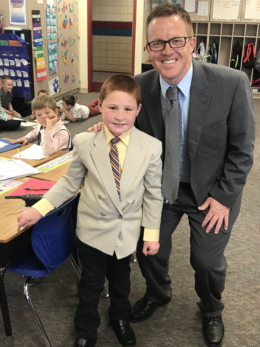 #2Suits #SharpDressed #ReadyToPerform #MusicProgram @SugarGroveES awesome grade 2 student