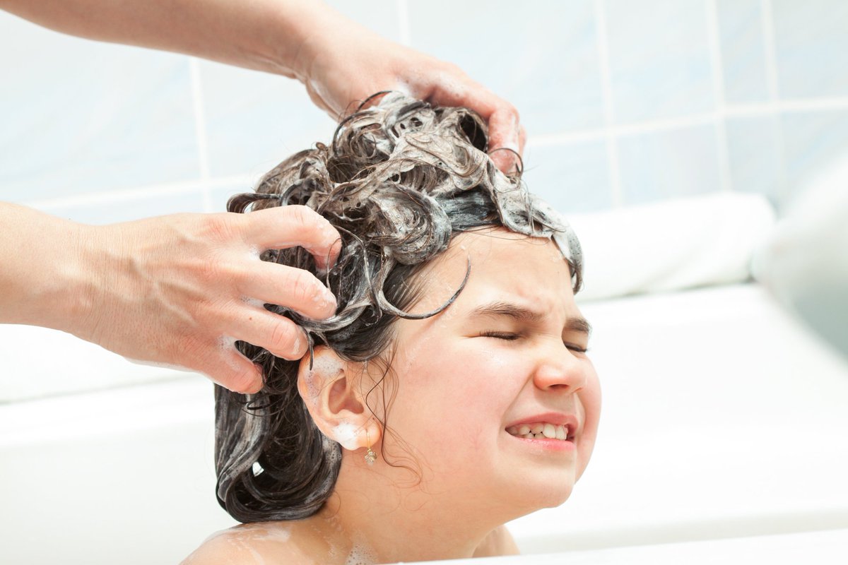 LiceOttawa's tweet photo. Why Choose Pesticide Free Head Lice Shampoo? Here are 7 great reasons why! https://t.co/JjyK0YAUQz #liceshampoo #licefree #lice #liceremoval #safeliceremoval https://t.co/i6A5Zq0GXX