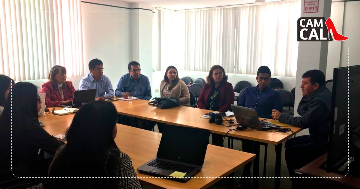camcalzado's tweet photo. Reunión Redes de Normalización 
Se eligió Secretarios Técnicos de sectores Cuero y Calzado por ANCE, Ing. Marcela Cordova de Curtiduria Tungurahua por CAMCAL Ing Edwin Guerrero, de la empresa MIL BOOTS 
Asistieron Sr Víctor BURI Vicepresidente #INEN, #CAMCAL, #ANCE y #CALTU. https://t.co/361Ct2JJak
