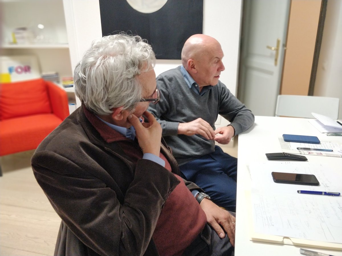 ORazionali's tweet photo. Interviene @claudiovelardi: "La sfida di FOR è rovesciare la narrazione, dare luce a tutti gli esempi che ci vengono mostrati dagli altri paesi sul tema dell'#activeaging e capire come i piccoli pezzi di futuro possono essere portati anche in Italia"
#ActiveFOR https://t.co/eaKnckZAwC