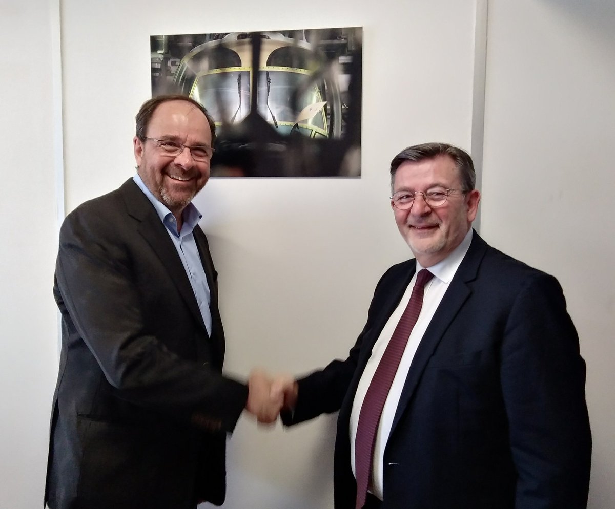 PaulRolland2018's tweet photo. Échanges constructifs avec Thierry Chaumont, Président Uimm Alpes-Méditerranée, cet après-midi. Travaillons tous ensemble sur l'équilibre dynamique, au service de nos adhérents, d'une Uimm qui conjugue un réseau national fort et ses spécificités locales.#industrielsengagés https://t.co/ot2K0DplTf