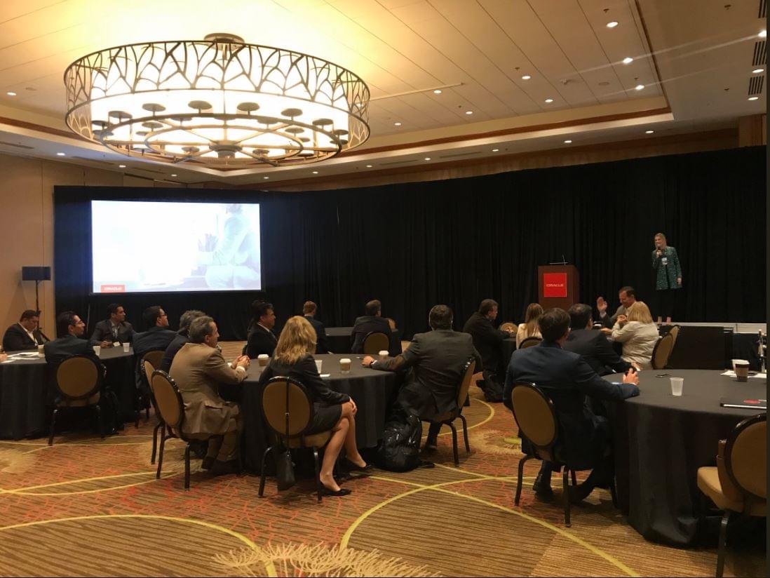 OracleCareers's tweet photo. How can we revolutionize #HR? Well, having our team come together at #HCMWorld to figure out the future of human resources is a start. https://t.co/hzQsa6CvVm