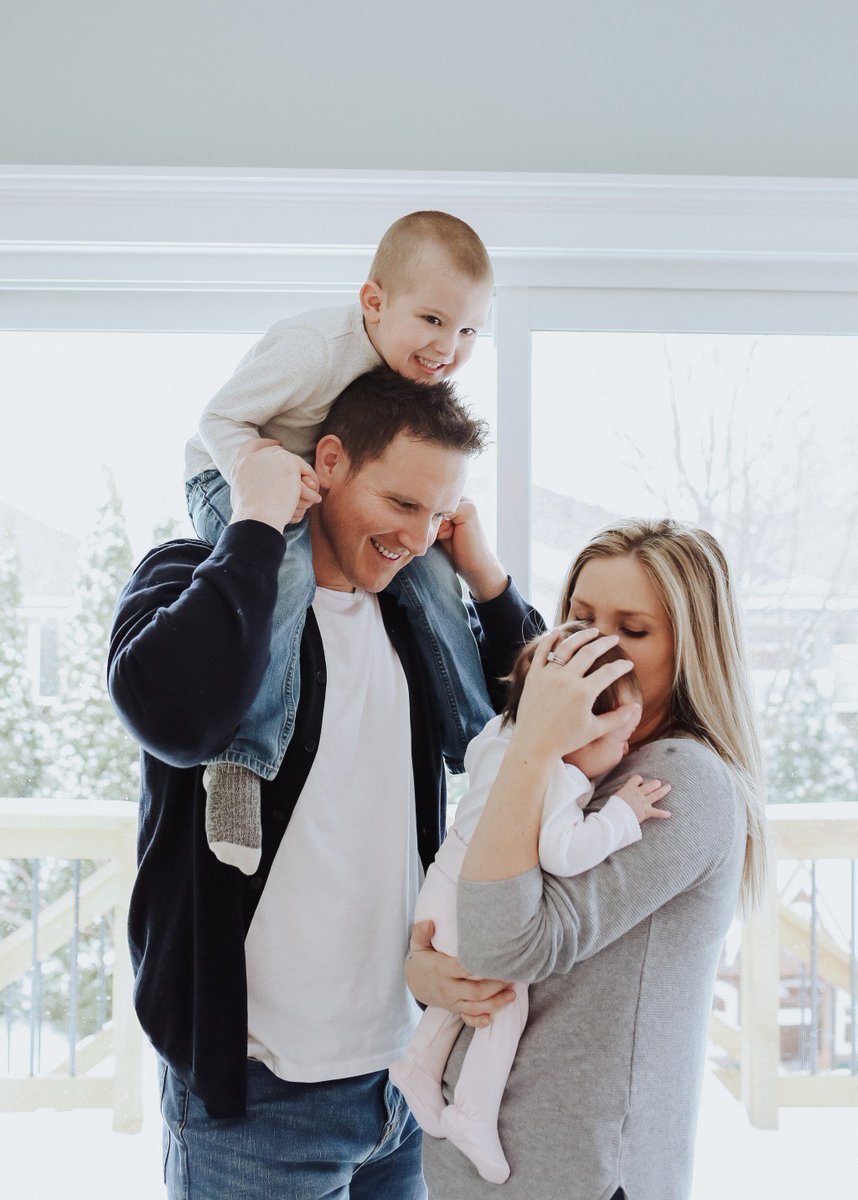 Kingston Family Photographer | Lifestyle Session - The Lawless Family nichephoto.com/kingston-famil…