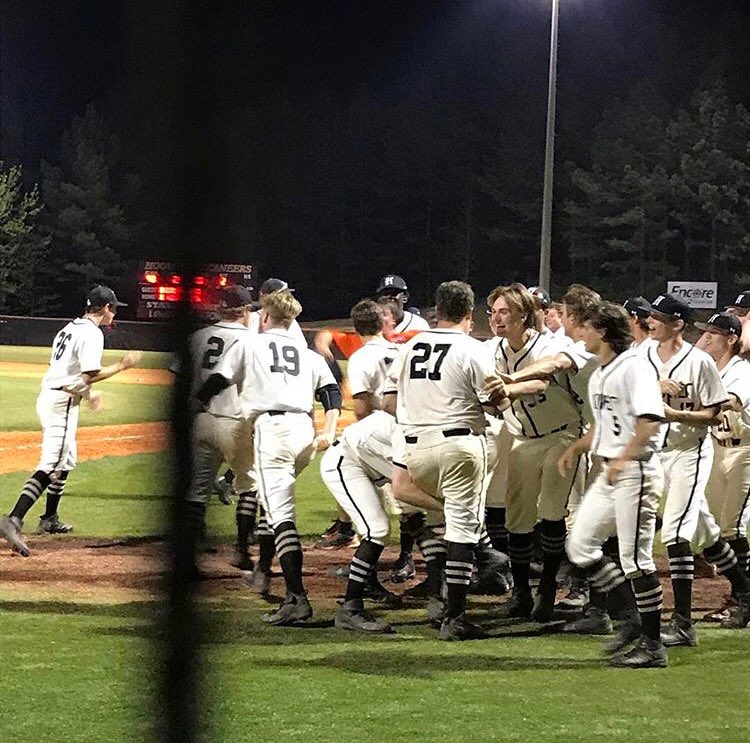 HHSBONEYARD's tweet photo. Big day today!! @hoover_baseball plays Vestavia at home at 6:00. https://t.co/uu1x8Ar3YK