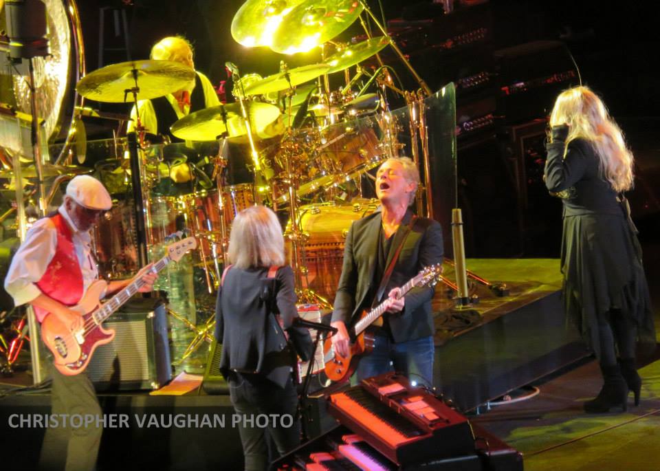 ChrisVaughan709's tweet photo. Say it ain't so, Fleetwood Mac!!! 😟🙁 @Lndsybuckingham @MickFleetwood @StevieNicks @christine_mcvie #johnmcvie @fleetwoodmac @Nickslive https://t.co/7hD5NlMfFm