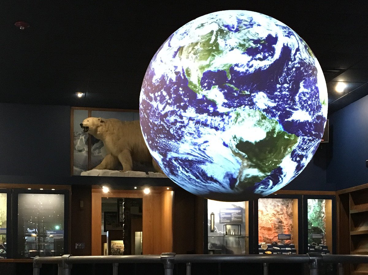 rocRMSC's tweet photo. Thank you to all the @nysmuseums #MANY2018 attendees who joined us for one of our capstone presentations or visited at another point during the conference. We're so lucky to be in state so rich in museums and cultural organizations! https://t.co/LkipgDDeko