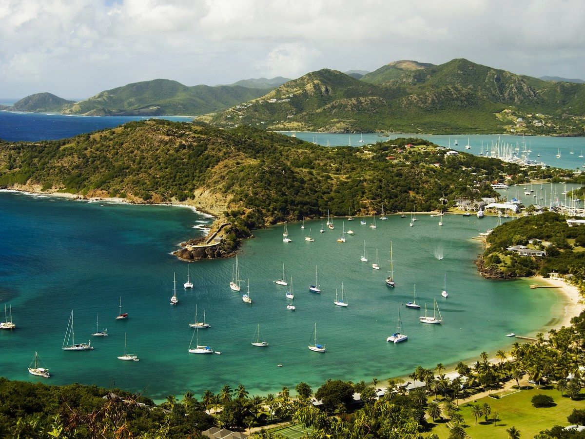 Fly_Glitch's tweet photo. Here are 7 Caribbean Islands You Need on Your Travel List https://t.co/NAUdHKqVjs https://t.co/HuBgIxYjy7