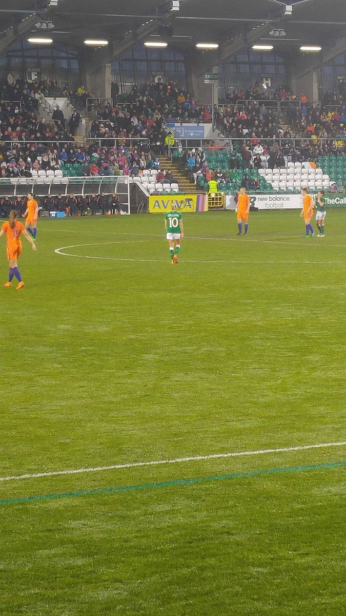 shamaq26's tweet photo. denise o'sullivan some player #ireland #10
#tallagh #tallaghtstadium https://t.co/3km8rgf0cd