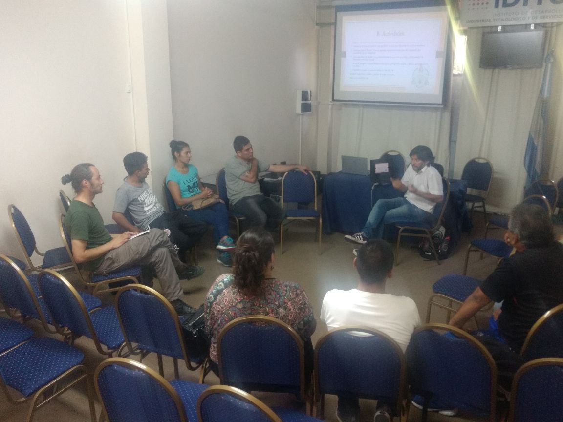 gcruzmza's tweet photo. Acompañamos a personas que estuvieron privadas de su libertad a que formen una #cooperativa para reinsertarse en el mercado laboral #mendoza #ProgramaNodos https://t.co/Jwx6yE2WQF